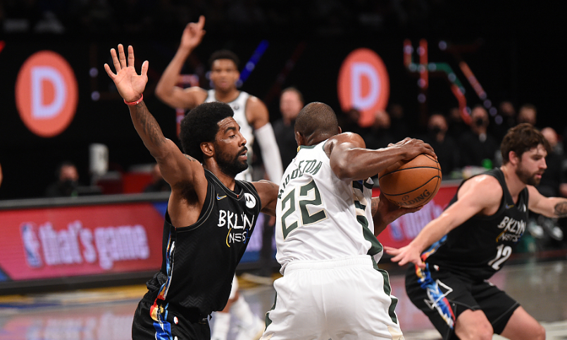  字母哥伤愈雄鹿大胜篮网  